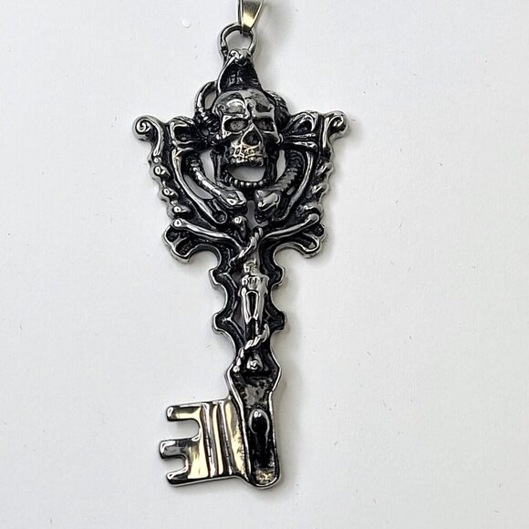 Skull Key Pendant Stainless Steel - Picture 4 of 9